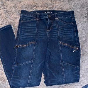 WHBM MED wash denim